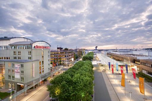 Mövenpick Hotel Nürnberg Airport - Housity