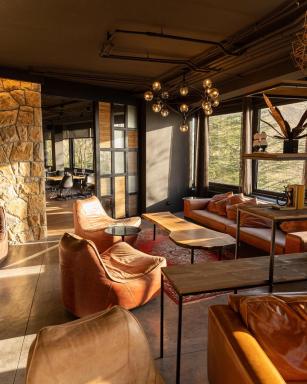 Nirvana Hotel and Spa in Laklouk Quadruple Room - Housity