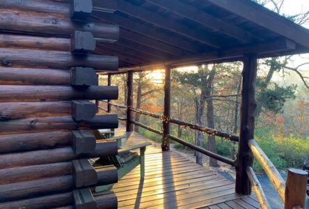 Nature's View Retreat Serenity and Splendor - Housity