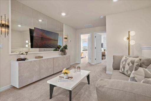 5 Bedroom- 3 Bathroom Solterra 7585 Os - Housity