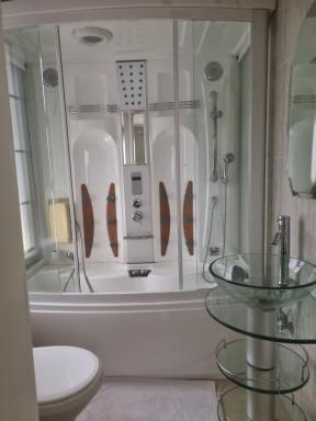 Apelles Palace Guest House - Housity