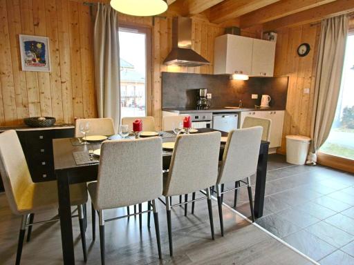 Chalet à Chamrousse pour 8 pers. avec TV et cuisine équipée - FR-1-549-110 - Housity