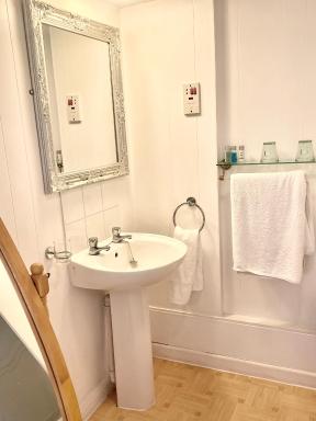 Highfield Guesthouse - Housity