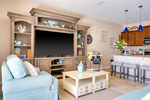 Luxury Family Villa 4 BR with 3 King Beds & Pool - Housity