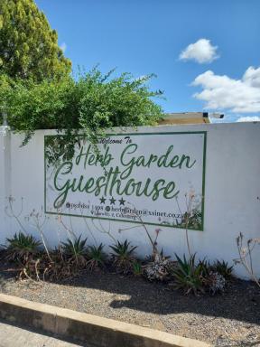 Herb Garden Guesthouse - Housity