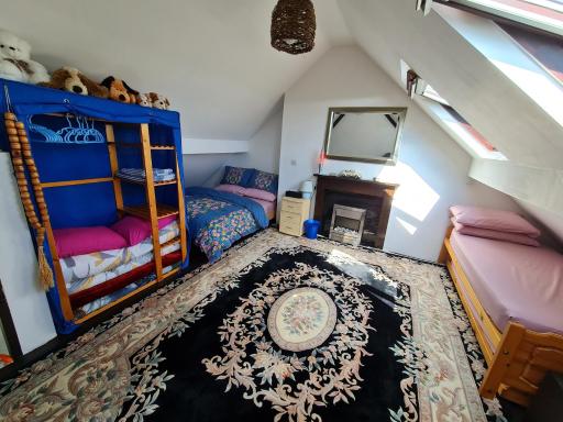 Large private room in Biddulph-Stoke On Trent - Housity