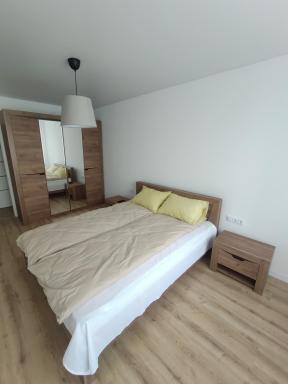 2к в центрі заді готеля Надія - Housity