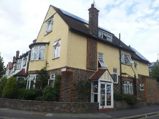 Compton Guest House - Housity