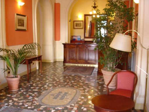 Hotel Excelsior - Housity