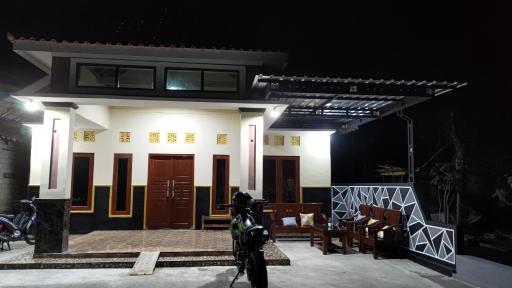 Griyo sare crepeng - Housity