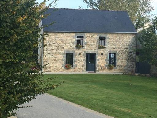 Gîte à la ferme, au coeur du Mené - Housity