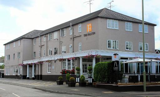 The Falcon Hotel - Housity