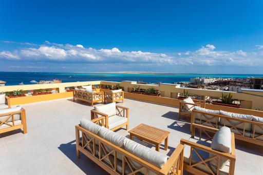 Lazur Hotel Apartments - Housity
