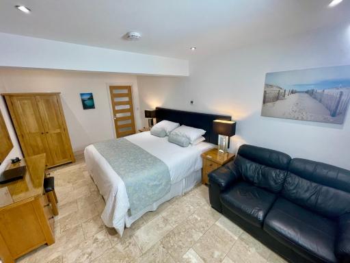 Horsemanstone - Housity