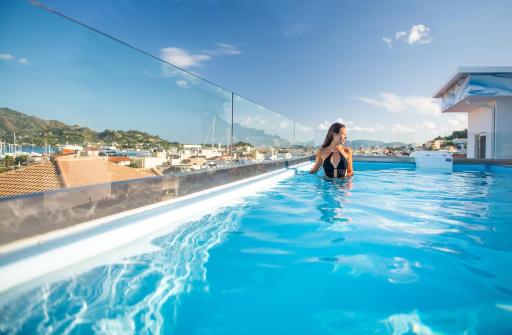 Diana Hotel - Housity