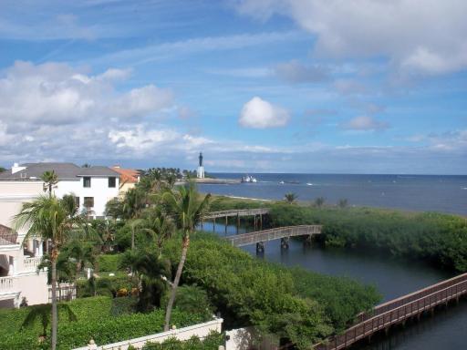 Canada House Beach Club Resort - Housity