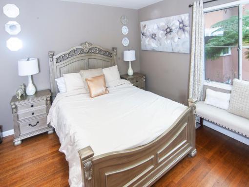 Manuel Y Sonia-La casa de los Angeles - Housity