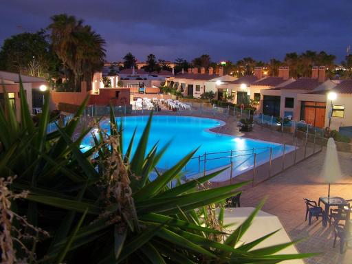 Castillo Playa - Housity