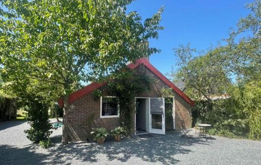 Bed & Breakfast+ De Kooimolen - Housity