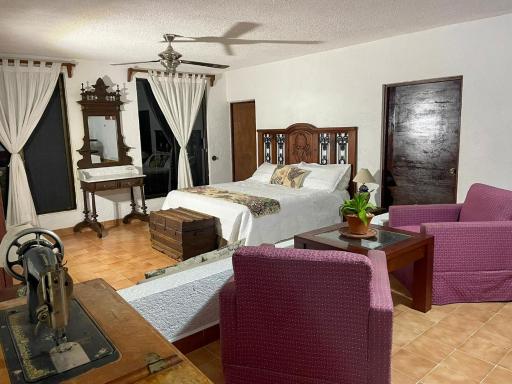 Hermosa vista, Alberca privada, 6 Recamaras - Housity