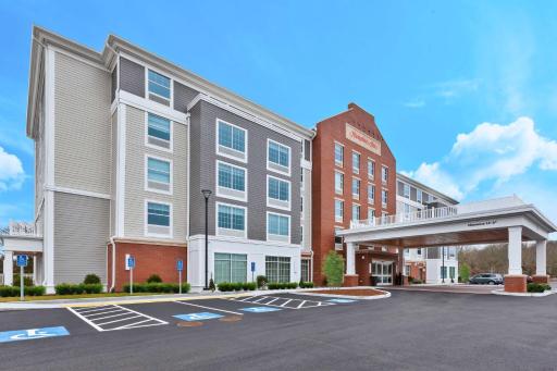 Hampton Inn Cape Cod Canal - Housity