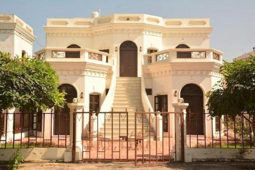 A Mansion - Housity