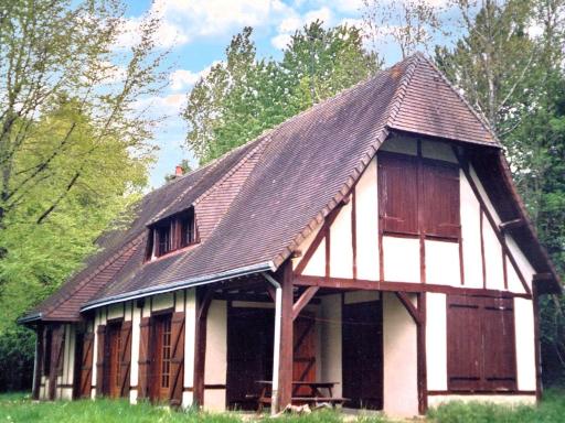 Maison de charme en pleine nature avec étang de pêche, proche d'Authon-du-Perche, animaux admis. - FR-1-581-1 - Housity