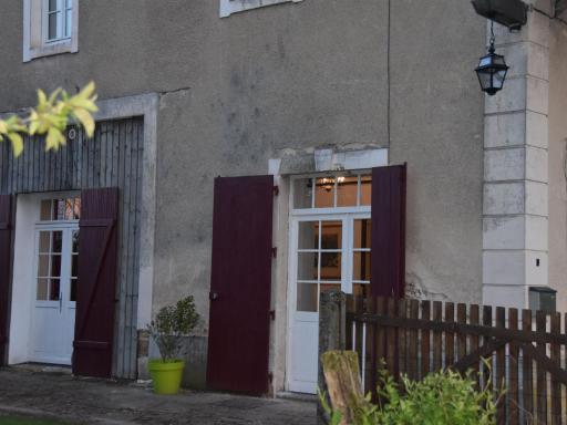 Gîte Charmant au Cœur de la Nature près du Mans, 6 Pers., Domaine Historique - FR-1-410-319 - Hizvo