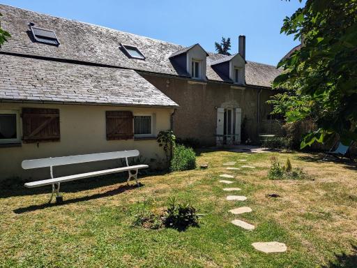 Charmante maison de campagne avec jardin privé, près de Paris et Orléans, idéale pour familles - FR-1-590-136 - Housity