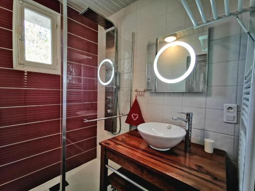 Grande maison au cœur d'un village historique avec terrasse et WIFI inclus - FR-1-582-308 - Housity