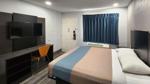 Motel 6-Galveston, TX - Housity