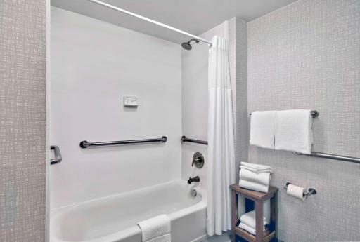 Hampton Inn Ft Lauderdale Airport North Cruise Port - Housity
