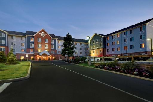 Homewood Suites by Hilton Hartford / Southington CT - Housity