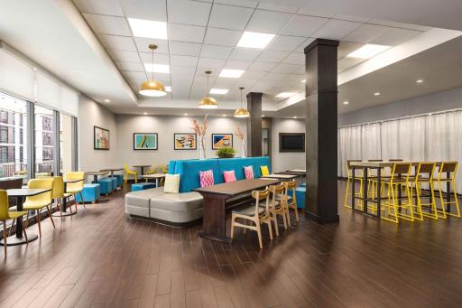 Home2 Suites Long Island City/Manhattan View - Housity