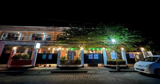 E & F CONDOTEL - Housity