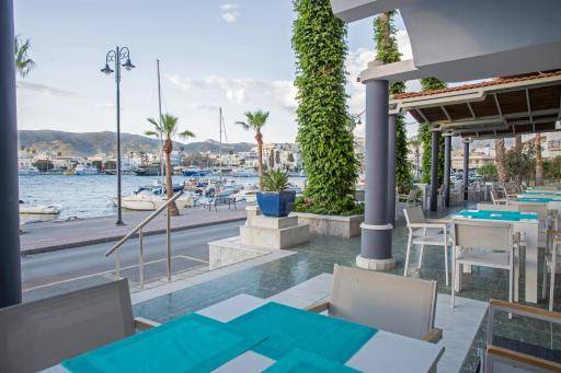 Kosta Palace - Housity