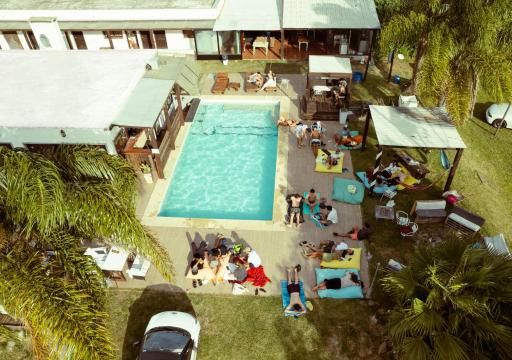 La Quinta Hostel & Suites - Housity