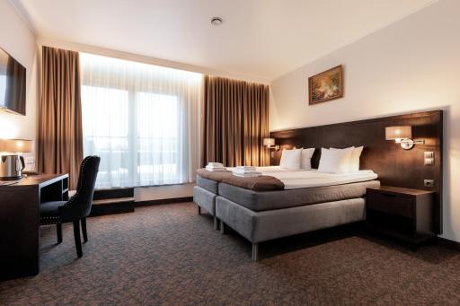 Adoryal Hotell - Housity