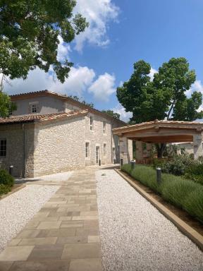 Château Lecusse - La Grande Roche - Hôtel, Spa, Boutique & Restaurant - Housity