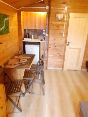 Zielony Zakątek domki i pokoje 661-038-537 - Housity