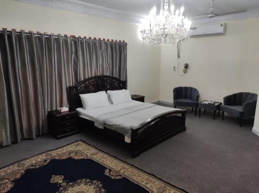 Askari Gold Crest - Housity