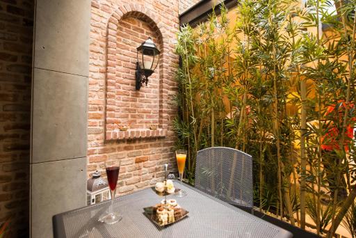 Hotel Favori Nisantasi - Housity