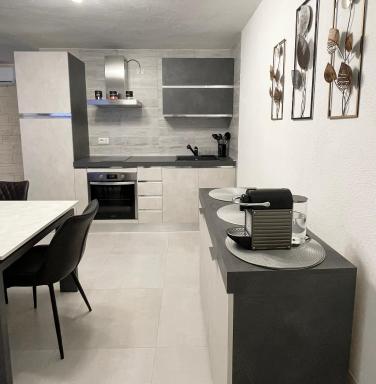 APPARTAMENTO PICASSO - Housity
