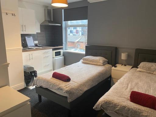 Circle Guest House Bed Only - Housity