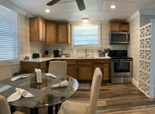 Comfortable Cottage on the Blue Mile - Close to GSU! - Housity