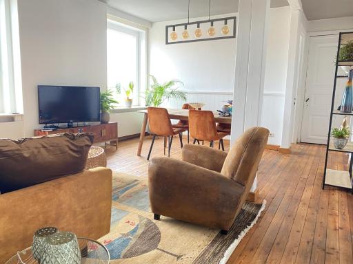 Super zonnige en ruime penthouse 50m van zeedijk - Housity