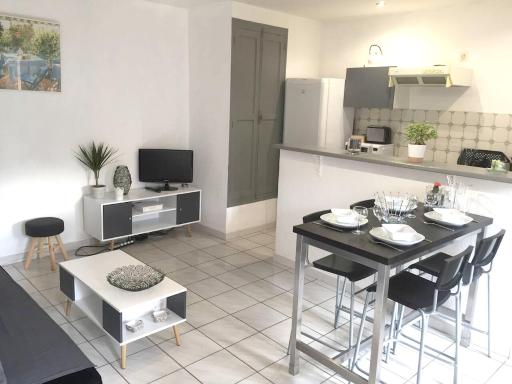 Appartement d'une chambre avec terrasse et wifi a Vedene - Housity