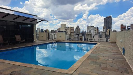 Flat Confortável - Academia - Piscina - Garagem - melhor localização do Itaim Bibi - Housity