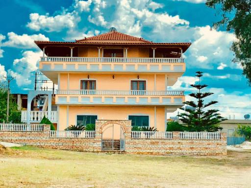 Villa Kapllani - Hizvo