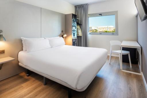 B&B HOTEL Valencia Aeropuerto - Housity